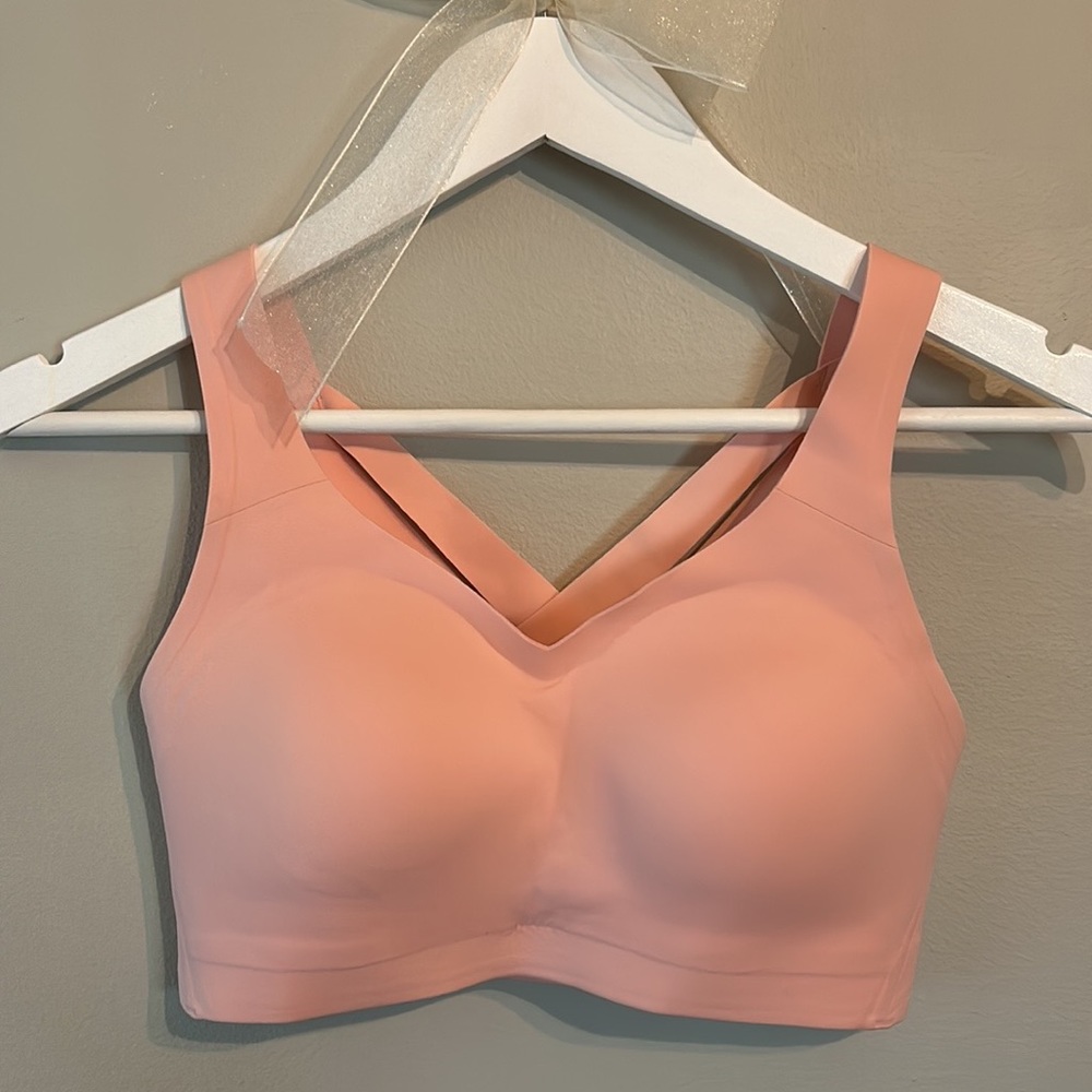 NWT lululemon enlite weave back bra